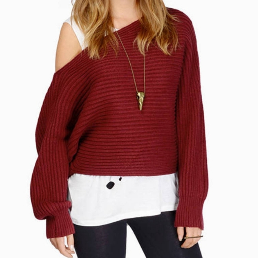 TOBI off shoulder sweater. EUC.